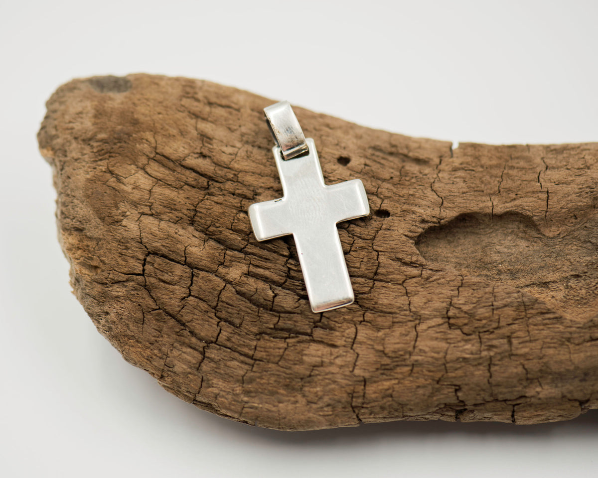 010 Pendant Silver Cross