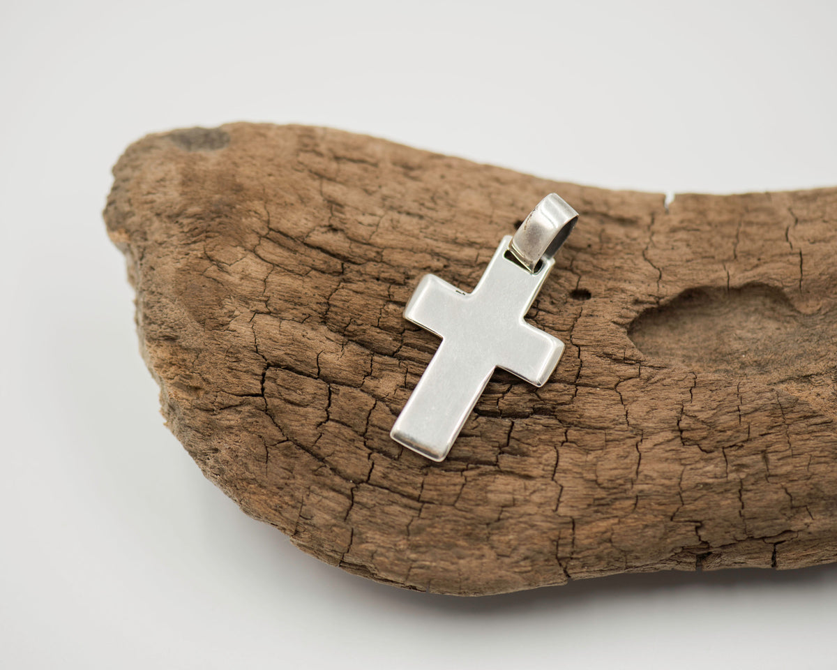 010 Pendant Silver Cross
