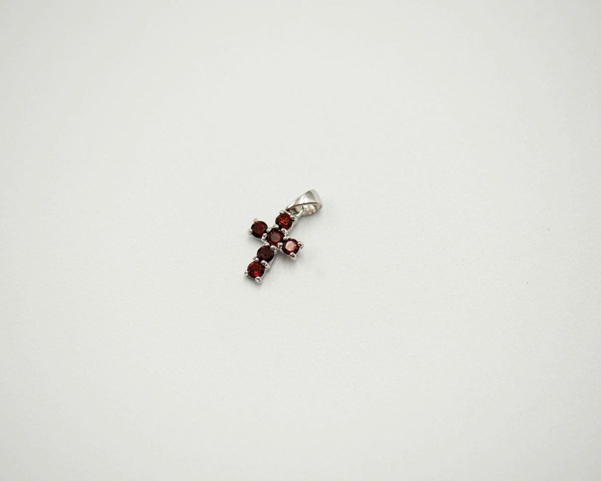 084 Pendant January Birthstone Garnet