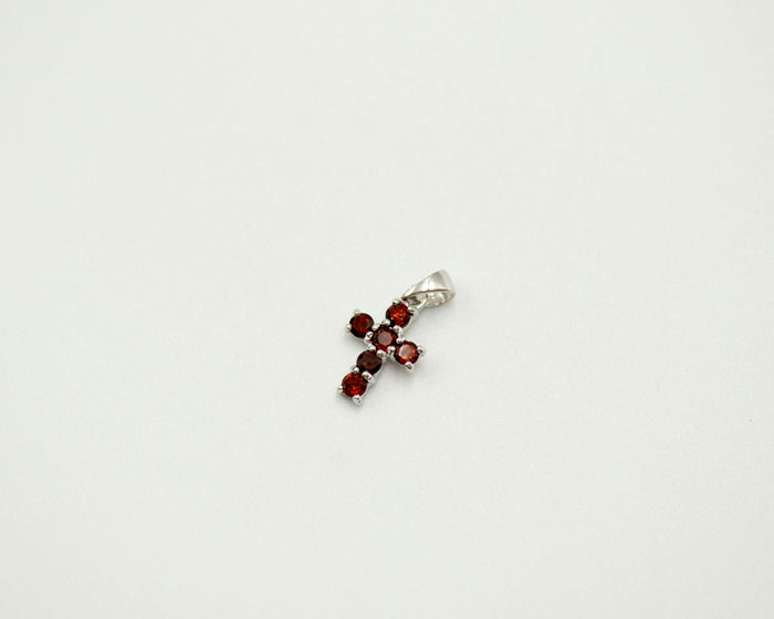 084 Pendant January Birthstone Garnet