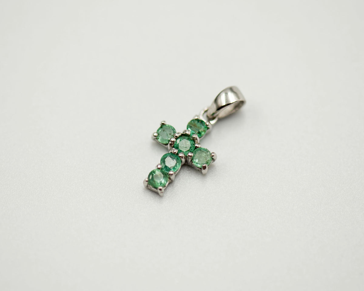 088 Pendant May Birthstone Cross Green
