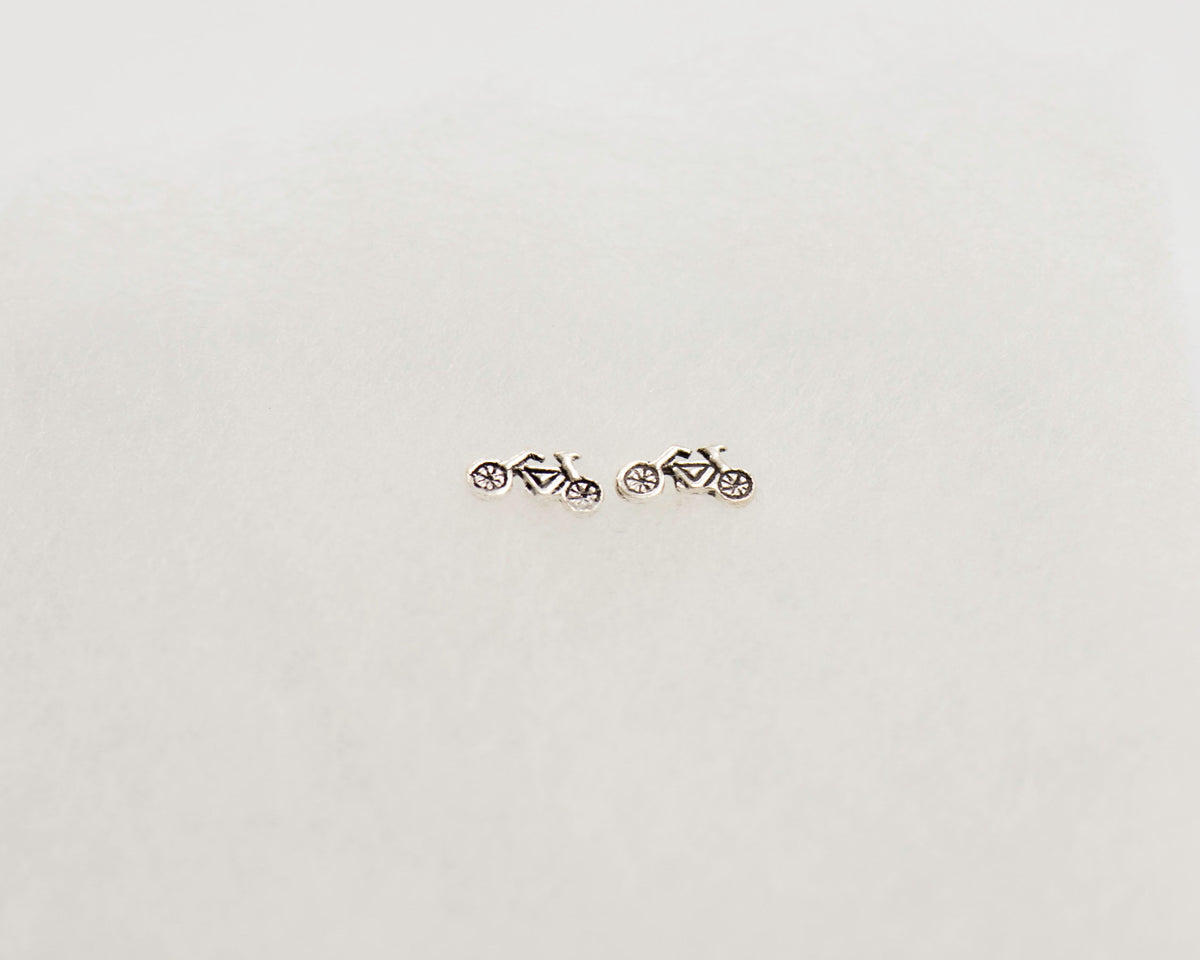 061 Earrings Studs Bikes Silver