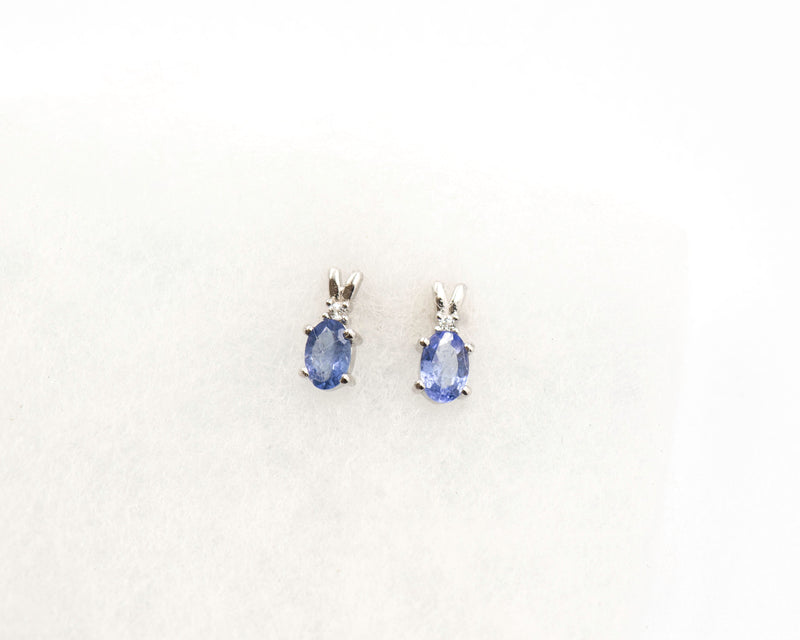 075 Earrings Silver Tanzanite Studs