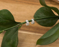 027 Earring Leafy Circle Hoop 10X10X4