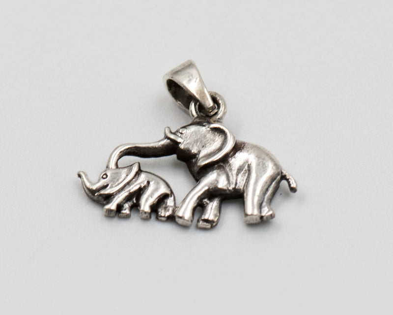 026 Pendant 925 Mom & Baby Elephants